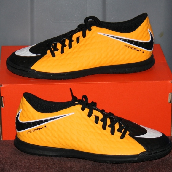 nike hypervenomx phade iii ic